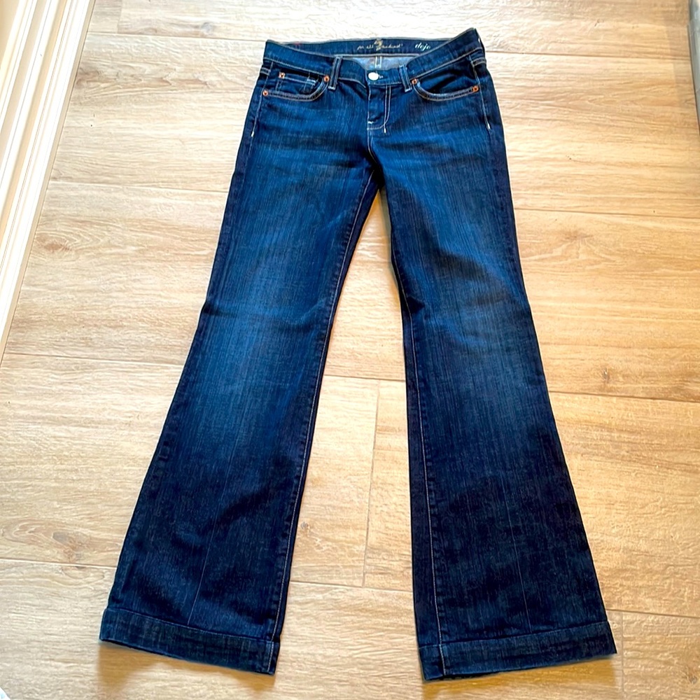 Wide leg jeans.